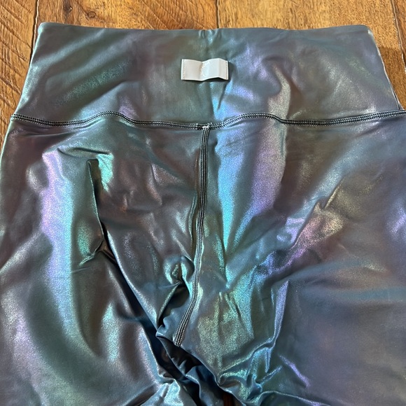 Zyia Active 12 Metallic Leggings - Picture 6 of 12